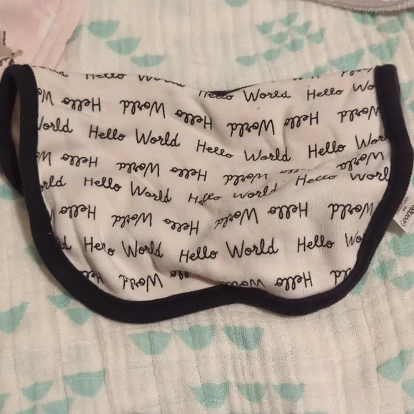 Bibs - Picture 5 of 6